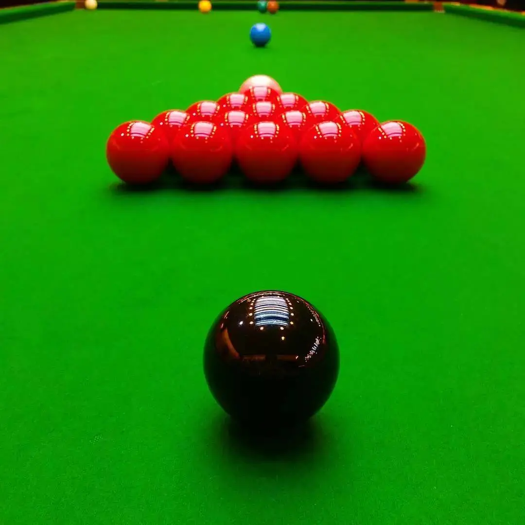 周跃龙VS林杉峰：2023斯诺克英格兰公开赛第3轮巅峰对决，谁将问鼎？